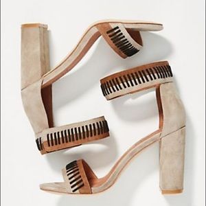 NIB Jeffrey Campbell Lindsay Heels ❣️